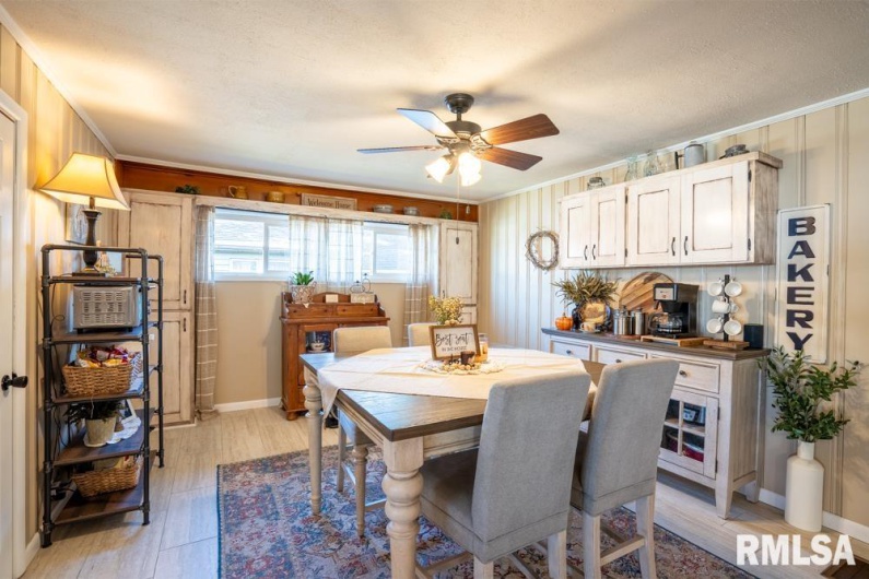 516 8TH Street, Herrin, Illinois 62948, 3 Bedrooms Bedrooms, 0 ,2 BathroomsBathrooms,Residential,For Sale,8TH,0,RMAQC4268082