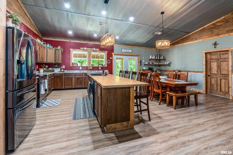2196 Wilderness Retreat Road, Jonesboro, Illinois 62952, 4 Bedrooms Bedrooms, 0 ,3 BathroomsBathrooms,Residential,For Sale,Wilderness Retreat,0,RMAEB460016