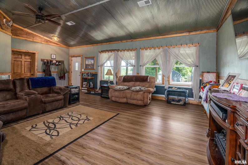 2196 Wilderness Retreat Road, Jonesboro, Illinois 62952, 4 Bedrooms Bedrooms, 0 ,3 BathroomsBathrooms,Residential,For Sale,Wilderness Retreat,0,RMAEB460016