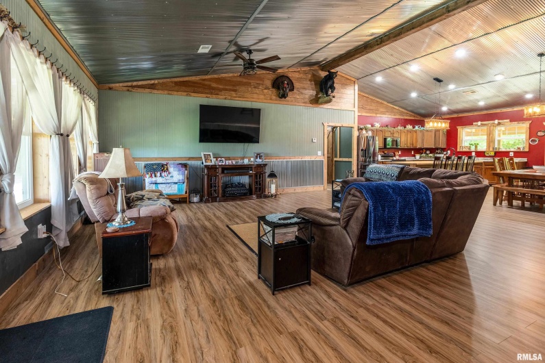 2196 Wilderness Retreat Road, Jonesboro, Illinois 62952, 4 Bedrooms Bedrooms, 0 ,3 BathroomsBathrooms,Residential,For Sale,Wilderness Retreat,0,RMAEB460016