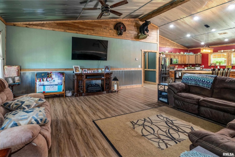 2196 Wilderness Retreat Road, Jonesboro, Illinois 62952, 4 Bedrooms Bedrooms, 0 ,3 BathroomsBathrooms,Residential,For Sale,Wilderness Retreat,0,RMAEB460016