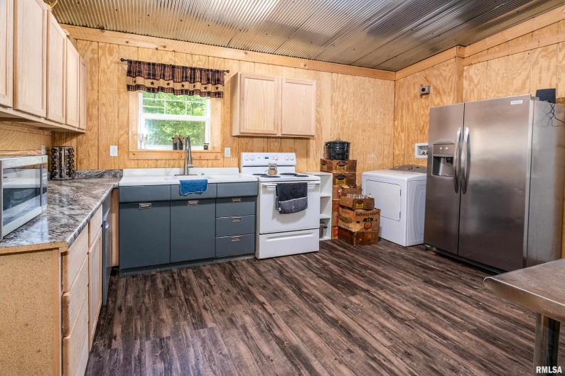 2196 Wilderness Retreat Road, Jonesboro, Illinois 62952, 4 Bedrooms Bedrooms, 0 ,3 BathroomsBathrooms,Residential,For Sale,Wilderness Retreat,0,RMAEB460016