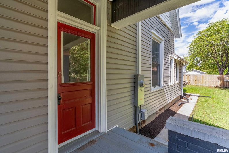 1826 SPRUCE Street, Murphysboro, Illinois 62966, 3 Bedrooms Bedrooms, 0 ,1 BathroomBathrooms,Residential,For Sale,SPRUCE,0,RMAEB460017