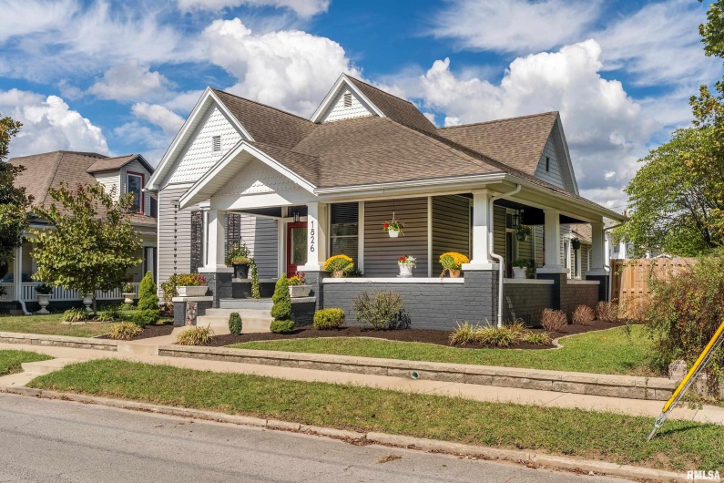 1826 SPRUCE Street, Murphysboro, Illinois 62966, 3 Bedrooms Bedrooms, 0 ,1 BathroomBathrooms,Residential,For Sale,SPRUCE,0,RMAEB460017