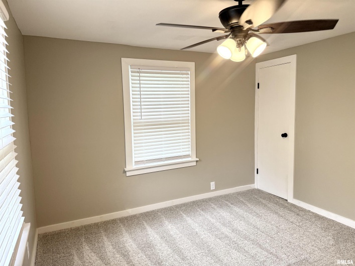 1104 CHESTNUT Street, Marion, Illinois 62959, 3 Bedrooms Bedrooms, 0 ,1 BathroomBathrooms,Residential,For Sale,CHESTNUT,0,RMAEB460019