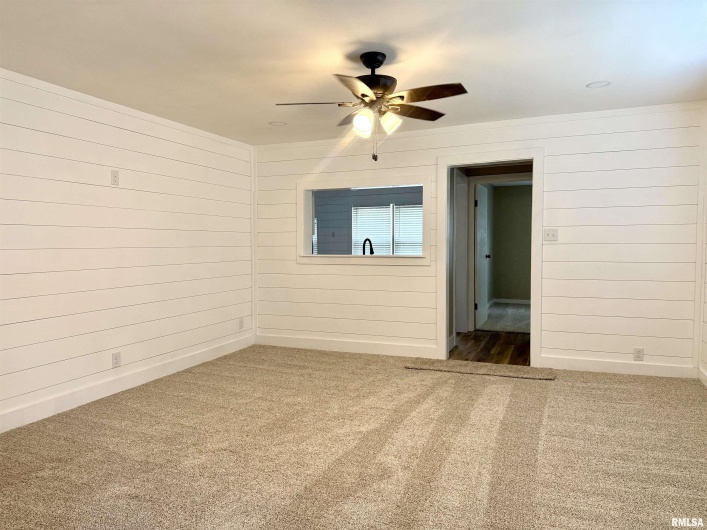 1104 CHESTNUT Street, Marion, Illinois 62959, 3 Bedrooms Bedrooms, 0 ,1 BathroomBathrooms,Residential,For Sale,CHESTNUT,0,RMAEB460019