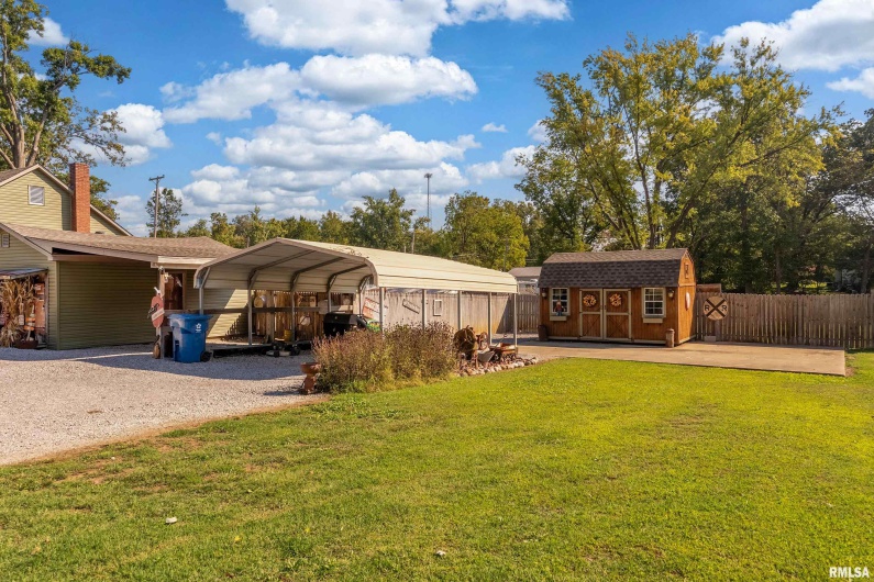 2815 JONES Street, Eldorado, Illinois 62930, 2 Bedrooms Bedrooms, 0 ,1 BathroomBathrooms,Residential,For Sale,JONES,0,RMAQC4268107
