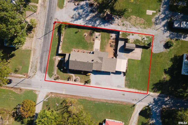 2815 JONES Street, Eldorado, Illinois 62930, 2 Bedrooms Bedrooms, 0 ,1 BathroomBathrooms,Residential,For Sale,JONES,0,RMAQC4268107