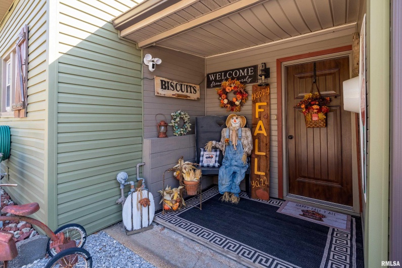 2815 JONES Street, Eldorado, Illinois 62930, 2 Bedrooms Bedrooms, 0 ,1 BathroomBathrooms,Residential,For Sale,JONES,0,RMAQC4268107