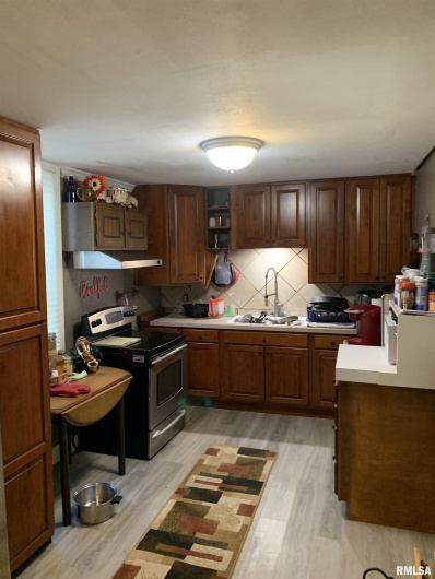 1516 ELM Street, Murphysboro, Illinois 62966, 3 Bedrooms Bedrooms, 0 ,1 BathroomBathrooms,Residential,For Sale,ELM,0,RMAEB460023