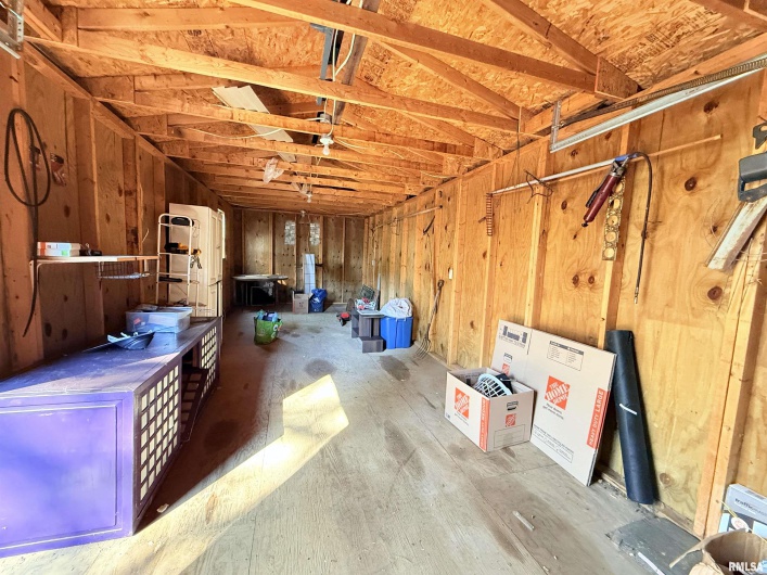 125 Beech Hollow Road, Harrisburg, Illinois 62946-5652, 3 Bedrooms Bedrooms, 0 ,2 BathroomsBathrooms,Residential,For Sale,Beech Hollow,0,RMAEB460027