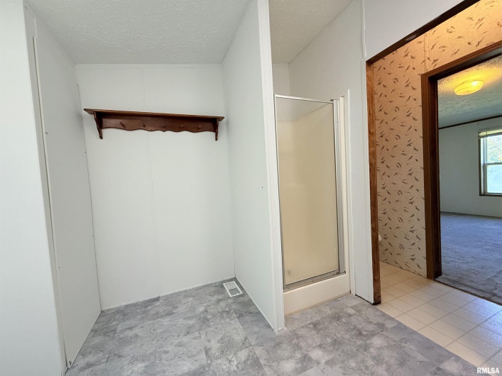 125 Beech Hollow Road, Harrisburg, Illinois 62946-5652, 3 Bedrooms Bedrooms, 0 ,2 BathroomsBathrooms,Residential,For Sale,Beech Hollow,0,RMAEB460027