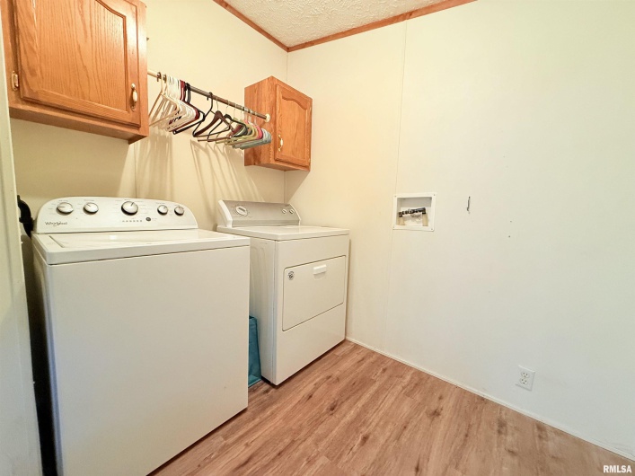 125 Beech Hollow Road, Harrisburg, Illinois 62946-5652, 3 Bedrooms Bedrooms, 0 ,2 BathroomsBathrooms,Residential,For Sale,Beech Hollow,0,RMAEB460027