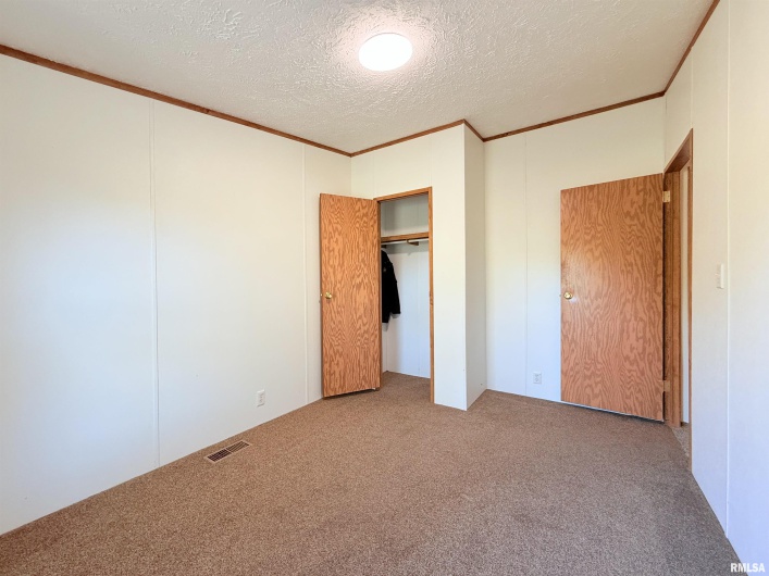125 Beech Hollow Road, Harrisburg, Illinois 62946-5652, 3 Bedrooms Bedrooms, 0 ,2 BathroomsBathrooms,Residential,For Sale,Beech Hollow,0,RMAEB460027