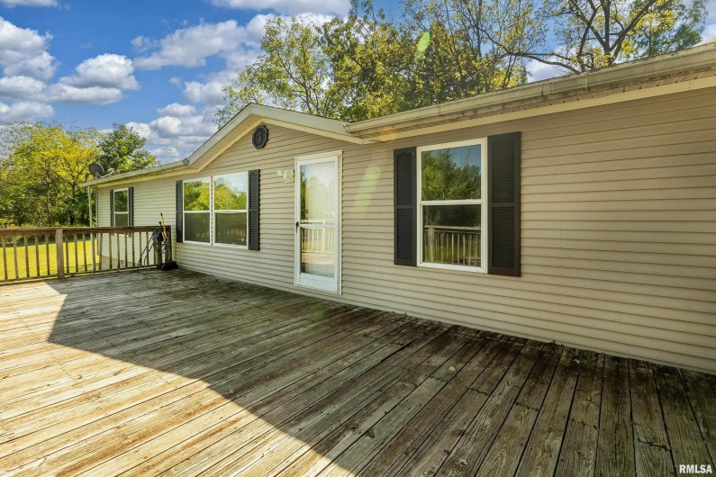 125 Beech Hollow Road, Harrisburg, Illinois 62946-5652, 3 Bedrooms Bedrooms, 0 ,2 BathroomsBathrooms,Residential,For Sale,Beech Hollow,0,RMAEB460027