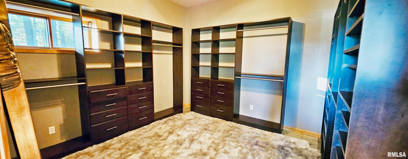 1115 HILLTOP Lane, Simpson, Illinois 62985, 3 Bedrooms Bedrooms, 8 Rooms Rooms,3 BathroomsBathrooms,Residential,For Sale,HILLTOP,0,RMAEB460029