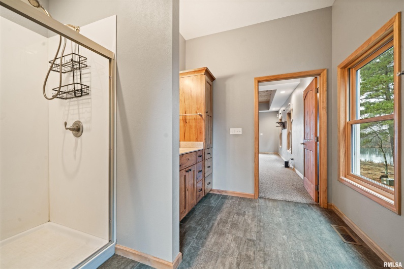 1115 HILLTOP Lane, Simpson, Illinois 62985, 3 Bedrooms Bedrooms, 8 Rooms Rooms,3 BathroomsBathrooms,Residential,For Sale,HILLTOP,0,RMAEB460029