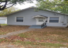 211 BRYAN Street, Herrin, Illinois 62948, 2 Bedrooms Bedrooms, 0 ,1 BathroomBathrooms,Residential,For Sale,BRYAN,0,RMAEB456944