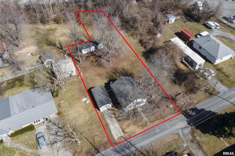 211 BRYAN Street, Herrin, Illinois 62948, 2 Bedrooms Bedrooms, 0 ,1 BathroomBathrooms,Residential,For Sale,BRYAN,0,RMAEB456944
