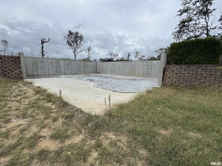 12927 Leslie Court, Marion, Illinois 62959, 0 , 0 ,0,Land,For Sale,Leslie,0,RMAEB460036