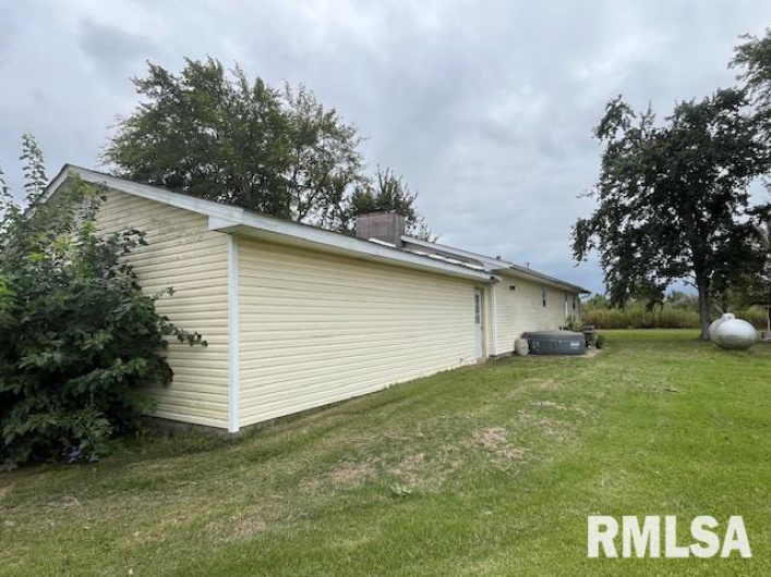 15063 LIGHTHOUSE Road, Pittsburg, Illinois 62974, 3 Bedrooms Bedrooms, 0 ,1 BathroomBathrooms,Residential,For Sale,LIGHTHOUSE,0,RMAEB460037