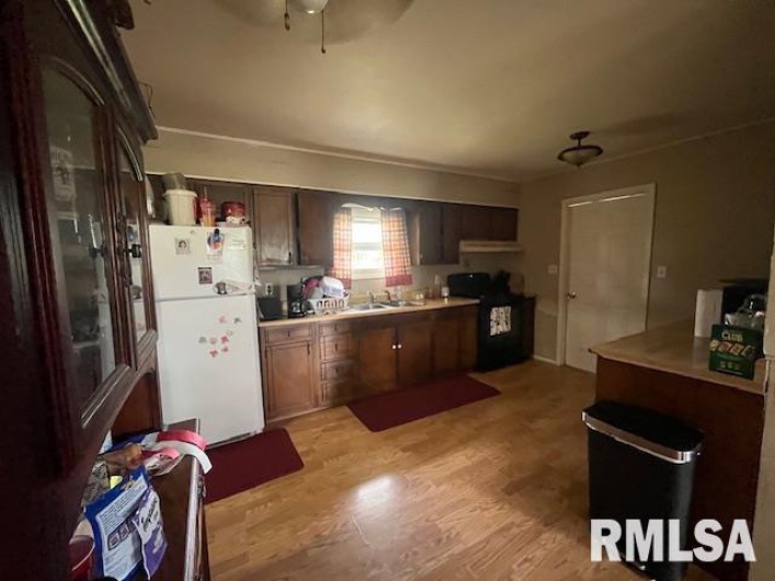 15063 LIGHTHOUSE Road, Pittsburg, Illinois 62974, 3 Bedrooms Bedrooms, 0 ,1 BathroomBathrooms,Residential,For Sale,LIGHTHOUSE,0,RMAEB460037