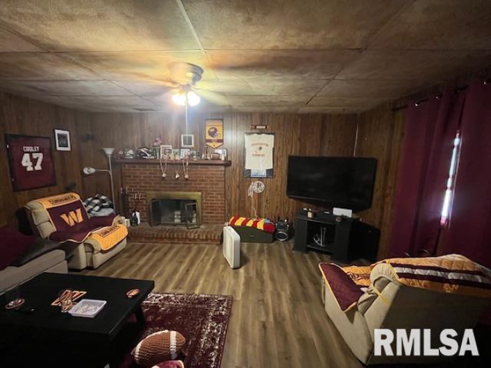 15063 LIGHTHOUSE Road, Pittsburg, Illinois 62974, 3 Bedrooms Bedrooms, 0 ,1 BathroomBathrooms,Residential,For Sale,LIGHTHOUSE,0,RMAEB460037