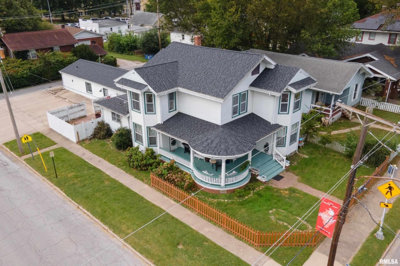 2101 WALNUT Street, Murphysboro, Illinois 62966, 3 Bedrooms Bedrooms, 0 ,2 BathroomsBathrooms,Residential,For Sale,WALNUT,0,RMAEB460039