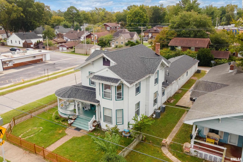 2101 WALNUT Street, Murphysboro, Illinois 62966, 3 Bedrooms Bedrooms, 0 ,2 BathroomsBathrooms,Residential,For Sale,WALNUT,0,RMAEB460039