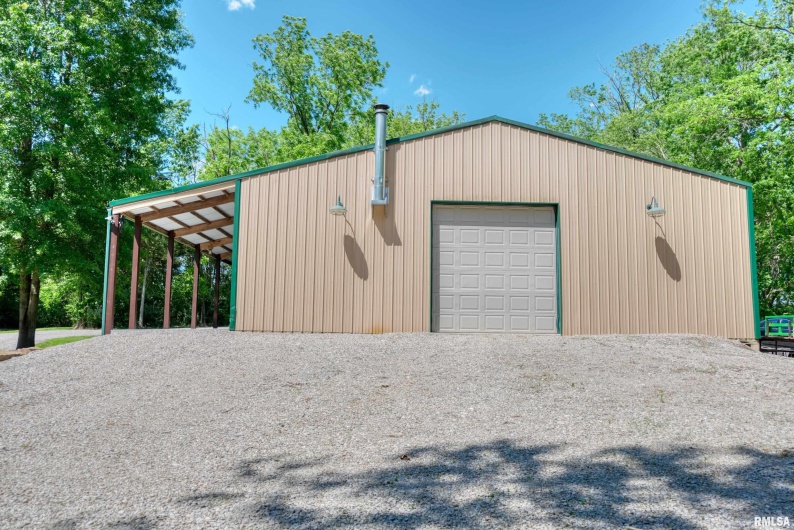 11 GLASFORD Road, Murphysboro, Illinois 62966, 4 Bedrooms Bedrooms, 0 ,3 BathroomsBathrooms,Residential,For Sale,GLASFORD,0,RMAEB460043