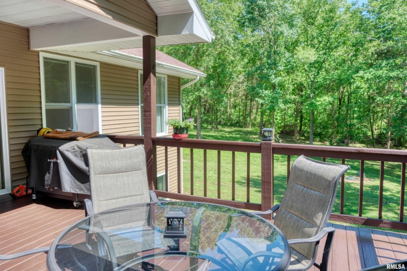 11 GLASFORD Road, Murphysboro, Illinois 62966, 4 Bedrooms Bedrooms, 0 ,3 BathroomsBathrooms,Residential,For Sale,GLASFORD,0,RMAEB460043