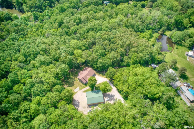 11 GLASFORD Road, Murphysboro, Illinois 62966, 4 Bedrooms Bedrooms, 0 ,3 BathroomsBathrooms,Residential,For Sale,GLASFORD,0,RMAEB460043