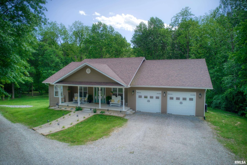 11 GLASFORD Road, Murphysboro, Illinois 62966, 4 Bedrooms Bedrooms, 0 ,3 BathroomsBathrooms,Residential,For Sale,GLASFORD,0,RMAEB460043