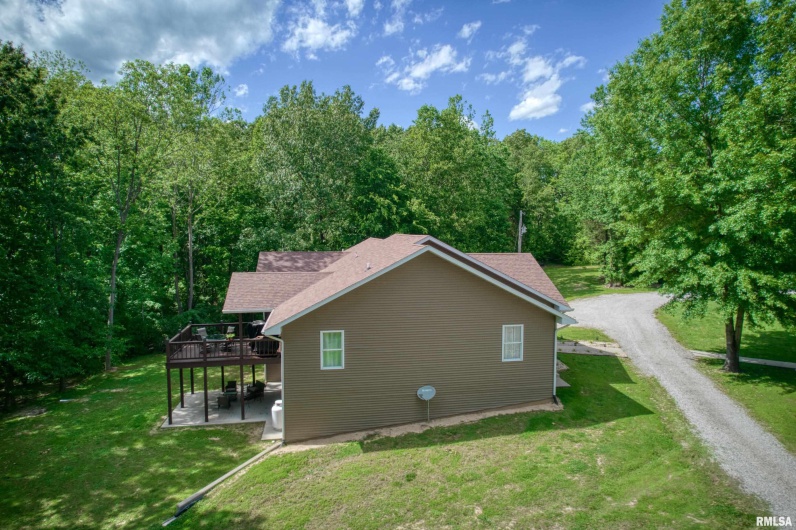 11 GLASFORD Road, Murphysboro, Illinois 62966, 4 Bedrooms Bedrooms, 0 ,3 BathroomsBathrooms,Residential,For Sale,GLASFORD,0,RMAEB460043