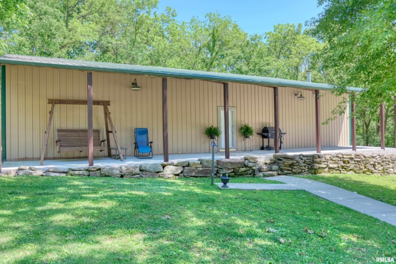 11 GLASFORD Road, Murphysboro, Illinois 62966, 4 Bedrooms Bedrooms, 0 ,3 BathroomsBathrooms,Residential,For Sale,GLASFORD,0,RMAEB460043