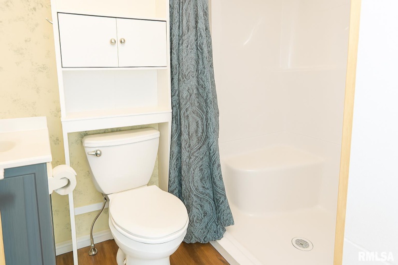 42 MAIN Street, Raleigh, Illinois 62977, 3 Bedrooms Bedrooms, 0 ,2 BathroomsBathrooms,Residential,For Sale,MAIN,0,RMAQC4268183