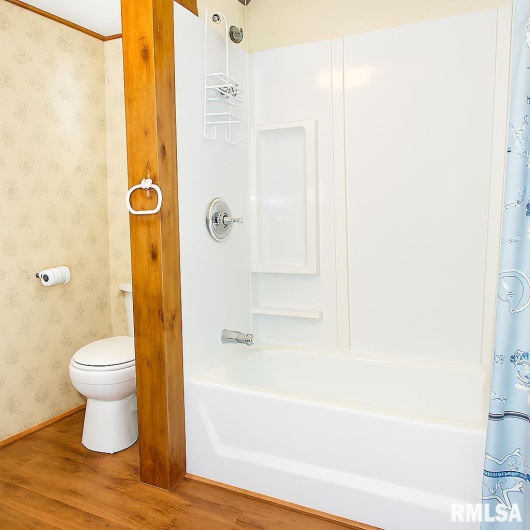 42 MAIN Street, Raleigh, Illinois 62977, 3 Bedrooms Bedrooms, 0 ,2 BathroomsBathrooms,Residential,For Sale,MAIN,0,RMAQC4268183