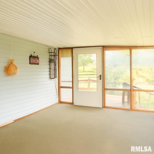 42 MAIN Street, Raleigh, Illinois 62977, 3 Bedrooms Bedrooms, 0 ,2 BathroomsBathrooms,Residential,For Sale,MAIN,0,RMAQC4268183