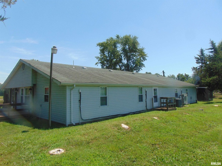 42 MAIN Street, Raleigh, Illinois 62977, 3 Bedrooms Bedrooms, 0 ,2 BathroomsBathrooms,Residential,For Sale,MAIN,0,RMAQC4268183