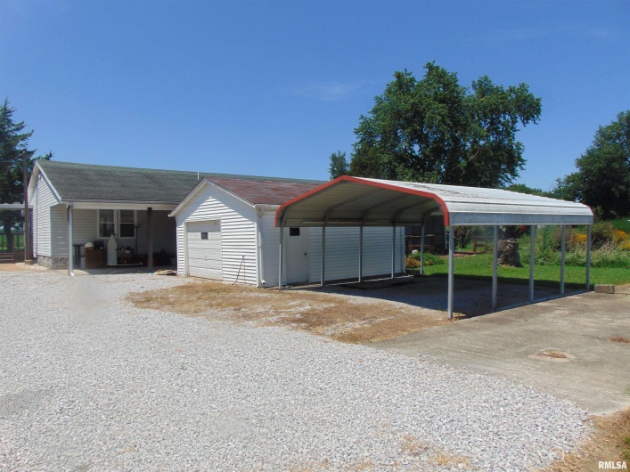 42 MAIN Street, Raleigh, Illinois 62977, 3 Bedrooms Bedrooms, 0 ,2 BathroomsBathrooms,Residential,For Sale,MAIN,0,RMAQC4268183