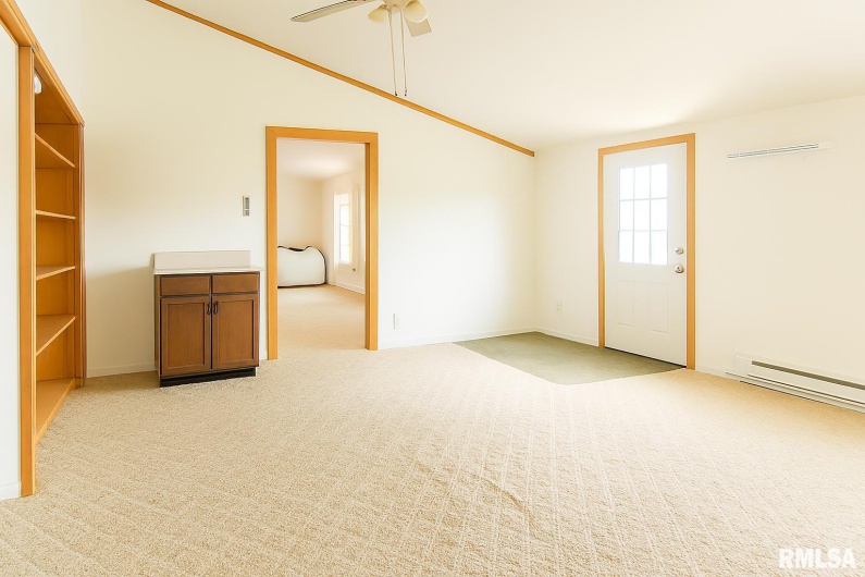 42 MAIN Street, Raleigh, Illinois 62977, 3 Bedrooms Bedrooms, 0 ,2 BathroomsBathrooms,Residential,For Sale,MAIN,0,RMAQC4268183