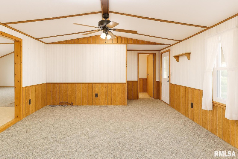42 MAIN Street, Raleigh, Illinois 62977, 3 Bedrooms Bedrooms, 0 ,2 BathroomsBathrooms,Residential,For Sale,MAIN,0,RMAQC4268183