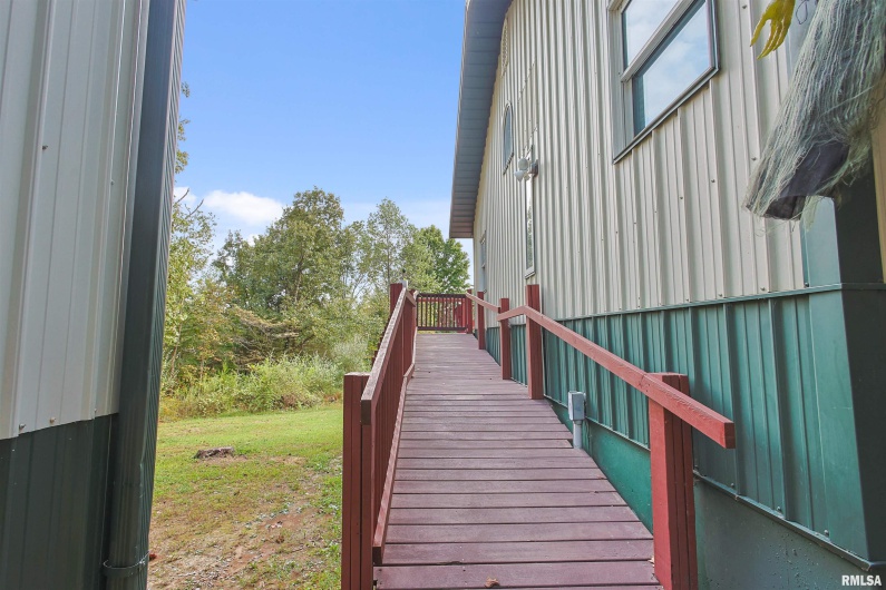 2115 Lick Creek Road, Goreville, Illinois 62939, 3 Bedrooms Bedrooms, 0 ,2 BathroomsBathrooms,Residential,For Sale,Lick Creek,0,RMAEB460045