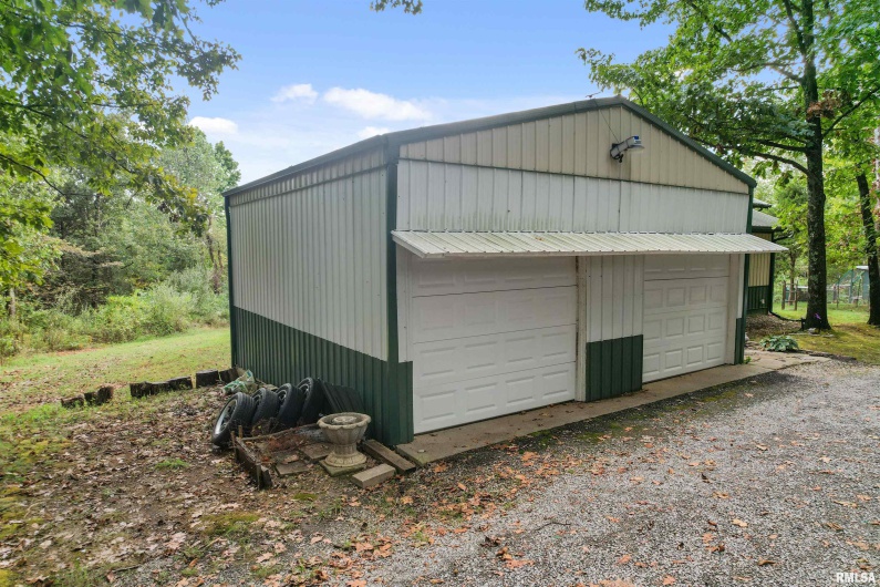 2115 Lick Creek Road, Goreville, Illinois 62939, 3 Bedrooms Bedrooms, 0 ,2 BathroomsBathrooms,Residential,For Sale,Lick Creek,0,RMAEB460045