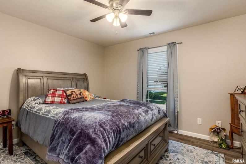 1806 Mulligan Drive Court, Marion, Illinois 62959, 3 Bedrooms Bedrooms, 0 ,2 BathroomsBathrooms,Residential,For Sale,Mulligan,0,RMAEB460046