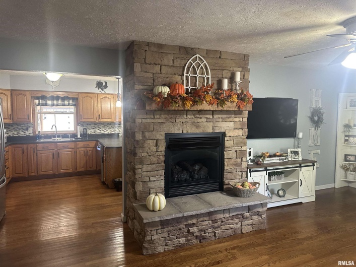 109 Delanor Drive, Carrier Mills, Illinois 62917, 3 Bedrooms Bedrooms, 0 ,2 BathroomsBathrooms,Residential,For Sale,Delanor,0,RMAEB460049