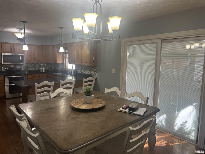 109 Delanor Drive, Carrier Mills, Illinois 62917, 3 Bedrooms Bedrooms, 0 ,2 BathroomsBathrooms,Residential,For Sale,Delanor,0,RMAEB460049