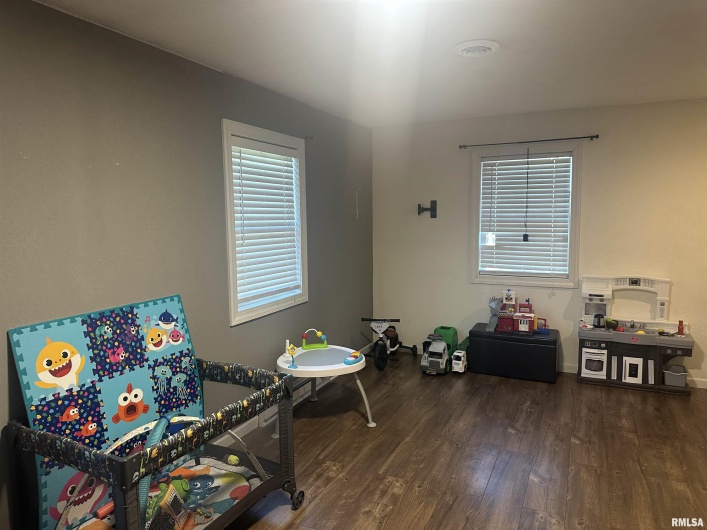 109 Delanor Drive, Carrier Mills, Illinois 62917, 3 Bedrooms Bedrooms, 0 ,2 BathroomsBathrooms,Residential,For Sale,Delanor,0,RMAEB460049