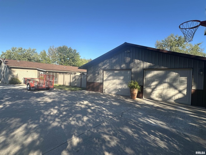 109 Delanor Drive, Carrier Mills, Illinois 62917, 3 Bedrooms Bedrooms, 0 ,2 BathroomsBathrooms,Residential,For Sale,Delanor,0,RMAEB460049