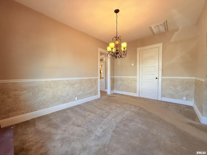 18 MILL Street, Harrisburg, Illinois 62946-1722, 3 Bedrooms Bedrooms, 0 ,1 BathroomBathrooms,Residential,For Sale,MILL,0,RMAEB460050